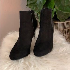 Suede Zara ankle bootie with gold zipper